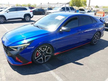 Hyundai Elantra  2022 