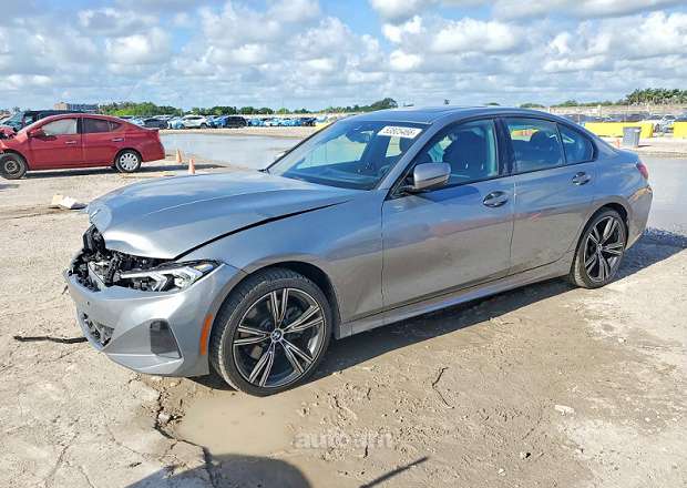 BMW 330