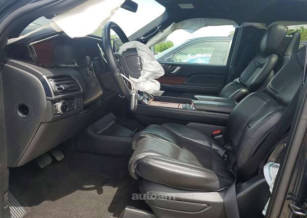 Lincoln Navigator