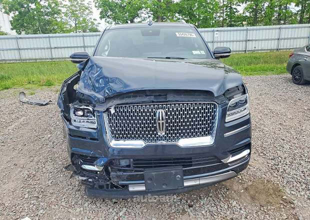 Lincoln Navigator