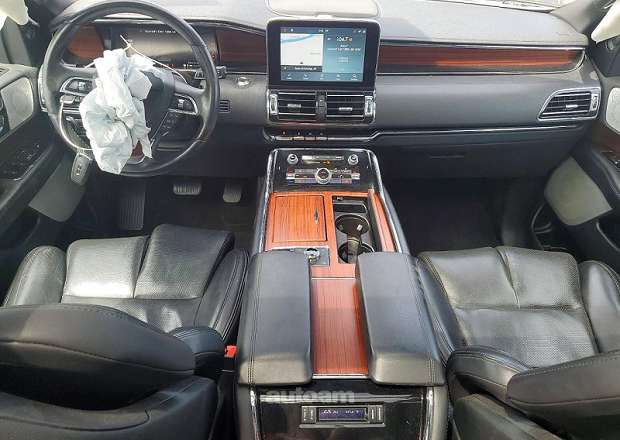 Lincoln Navigator