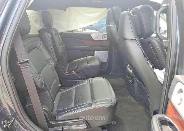 Lincoln Navigator