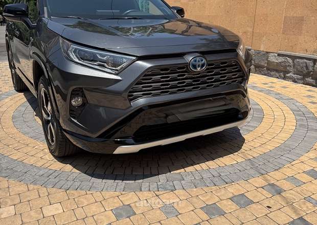 Toyota Rav 4 2020 — լուսանկար 1