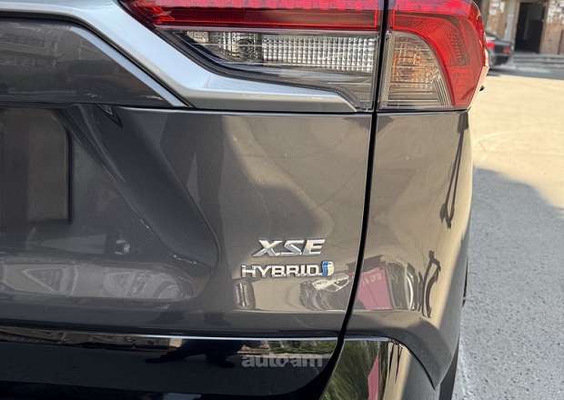 Toyota Rav 4 2020 — լուսանկար 9