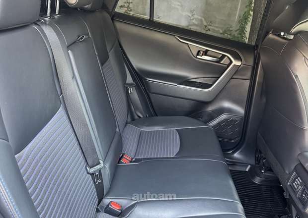 Toyota Rav 4 2020 — լուսանկար 13