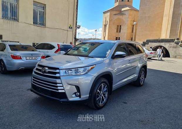 Toyota Highlander 2018 — լուսանկար 4