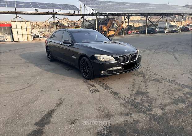 BMW 750
