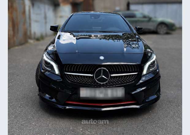 Mercedes-Benz CLA 250