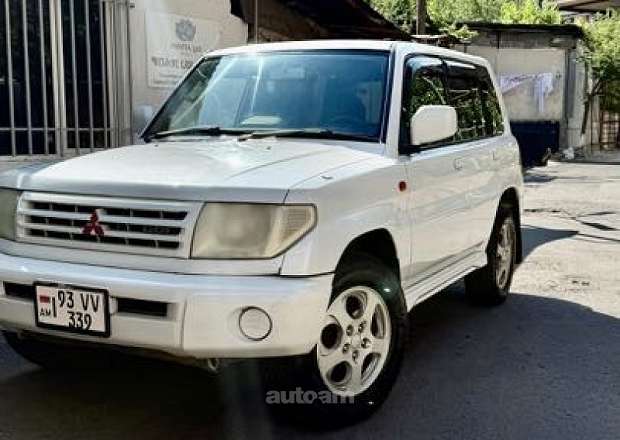 Mitsubishi Pajero Pinin (IO)