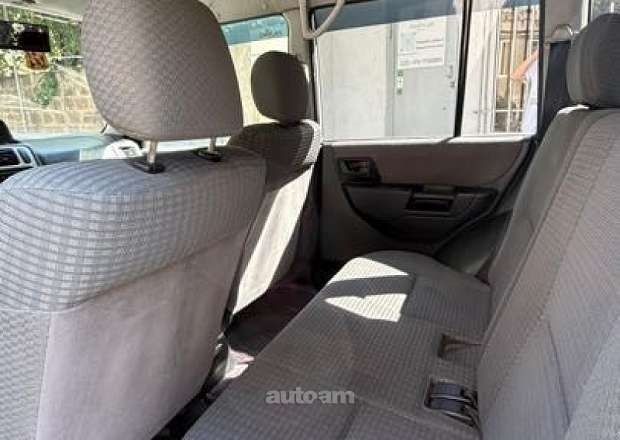 Mitsubishi Pajero Pinin (IO)