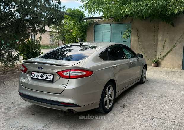 Ford Fusion 2015 — photo 5