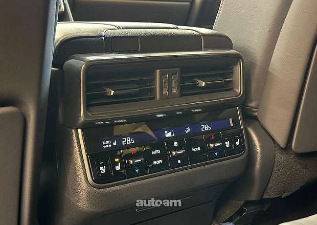 Lexus LX 600