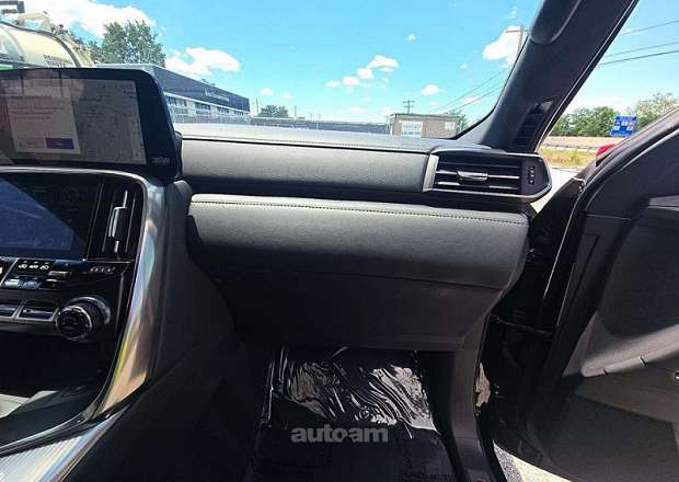 Lexus LX 600
