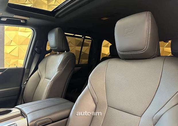 Lexus LX 600