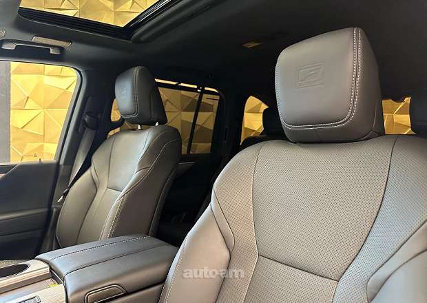 Lexus LX 600