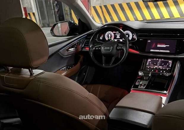 Audi Q8