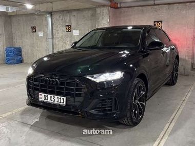 Audi Q8  2022 