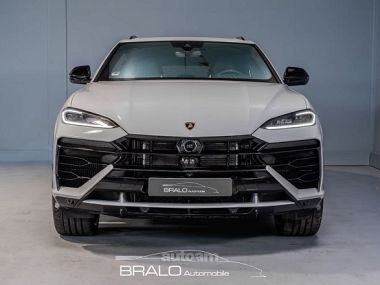 Lamborghini Urus  2025 