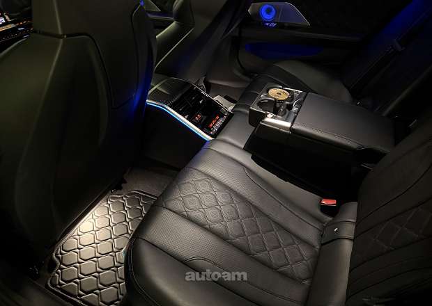 BMW M8