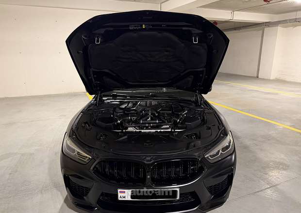 BMW M8