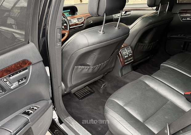 Mercedes-Benz S 550