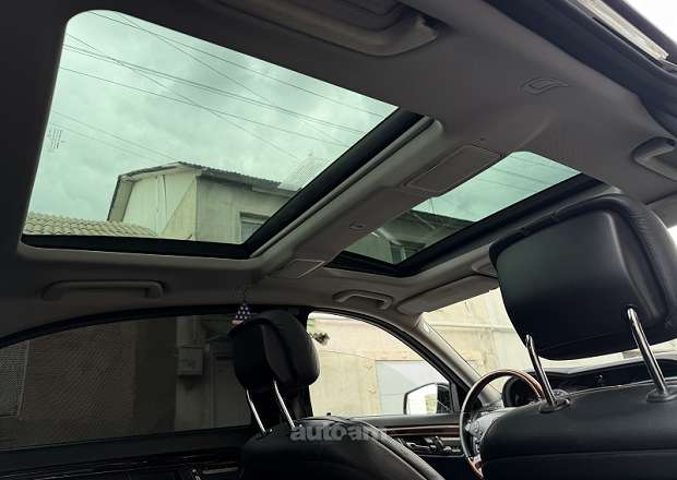 Mercedes-Benz S 550