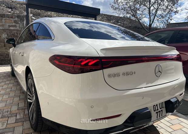 Mercedes-Benz EQS