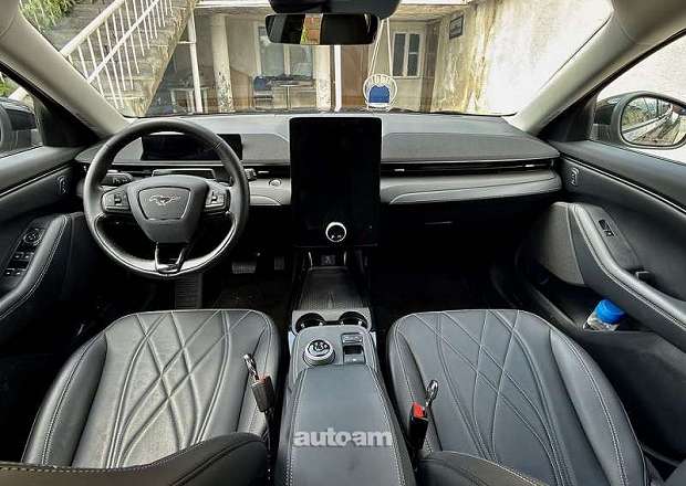 Ford Mustang 2024 — photo 9
