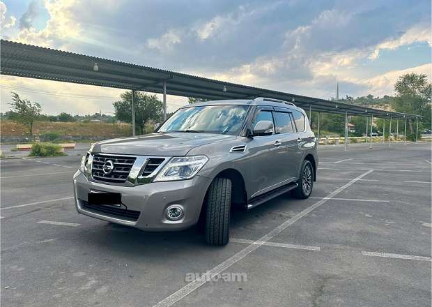 Nissan Patrol 2010 — photo 3