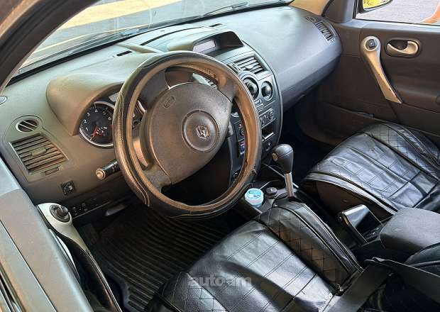 Renault Megane 2008 — լուսանկար 10