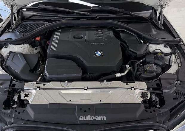 BMW 330