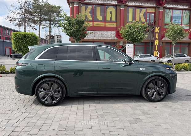 Lixiang Li L7