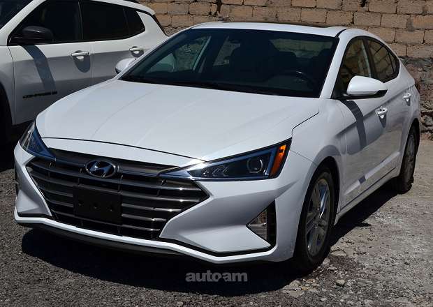Hyundai Elantra 2020 — фото 2