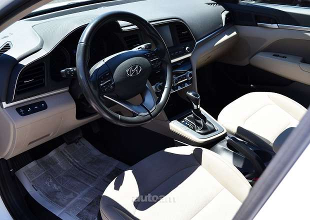 Hyundai Elantra 2020 — фото 10