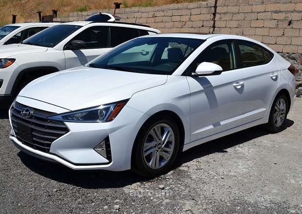 Hyundai Elantra 2020 — фото 4