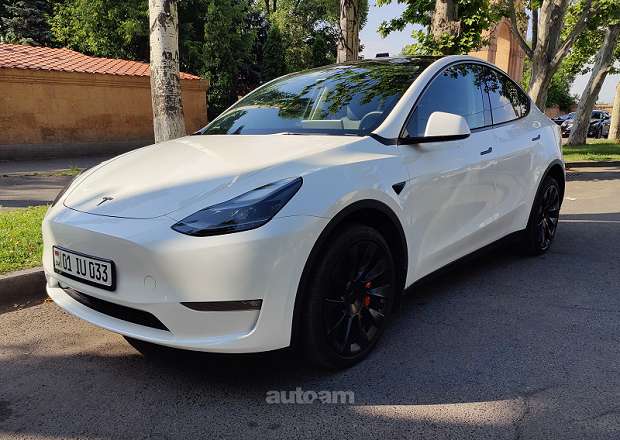 Tesla Model Y