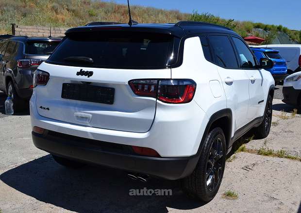 Jeep Compass 2022 — լուսանկար 14