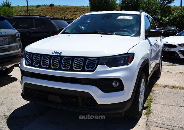 Jeep Compass 2022 — լուսանկար 2