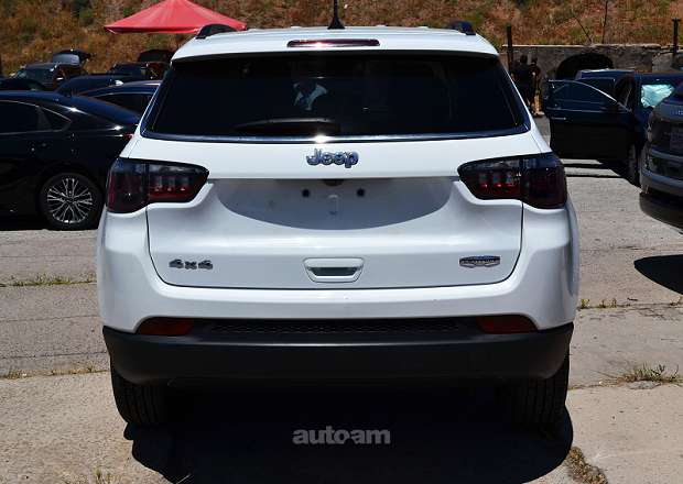 Jeep Compass 2022 — լուսանկար 14