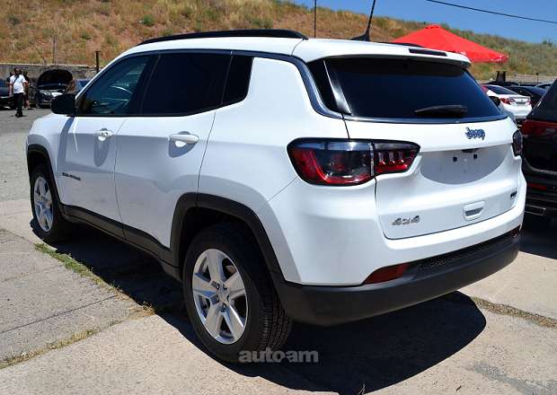 Jeep Compass 2022 — լուսանկար 15