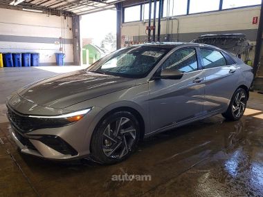 Hyundai Elantra  2025 