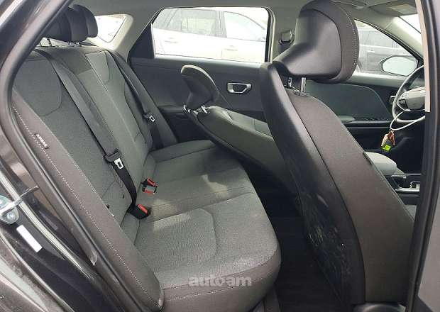 Kia K4