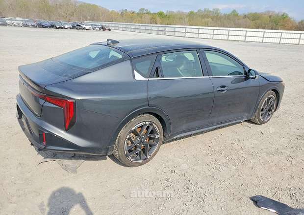 Kia K4