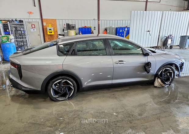 Kia K4
