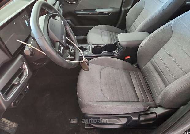 Kia K4