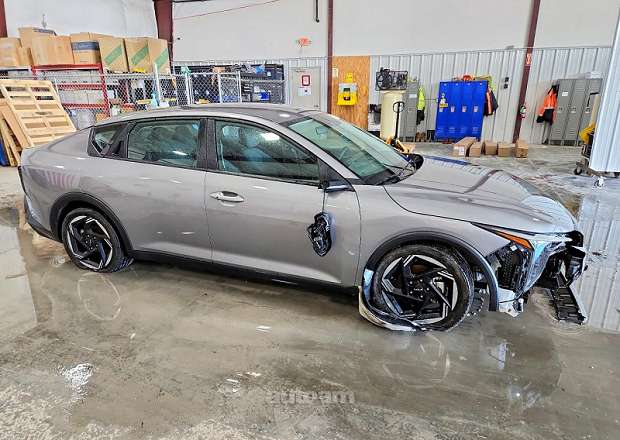 Kia K4