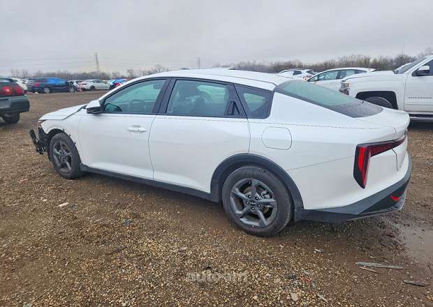 Kia K4