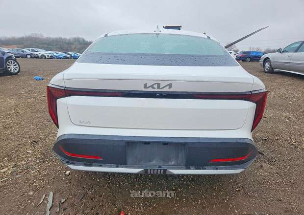 Kia K4