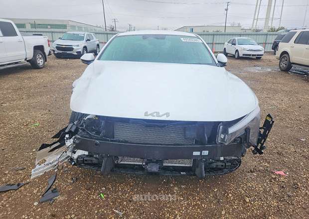 Kia K4