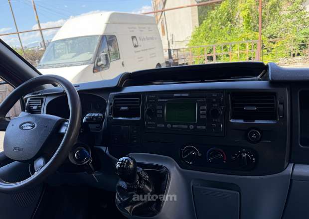 Ford Transit 2010 — լուսանկար 10